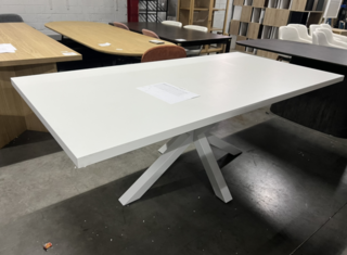 Eettafel, Kave Home , Argo, Wit
